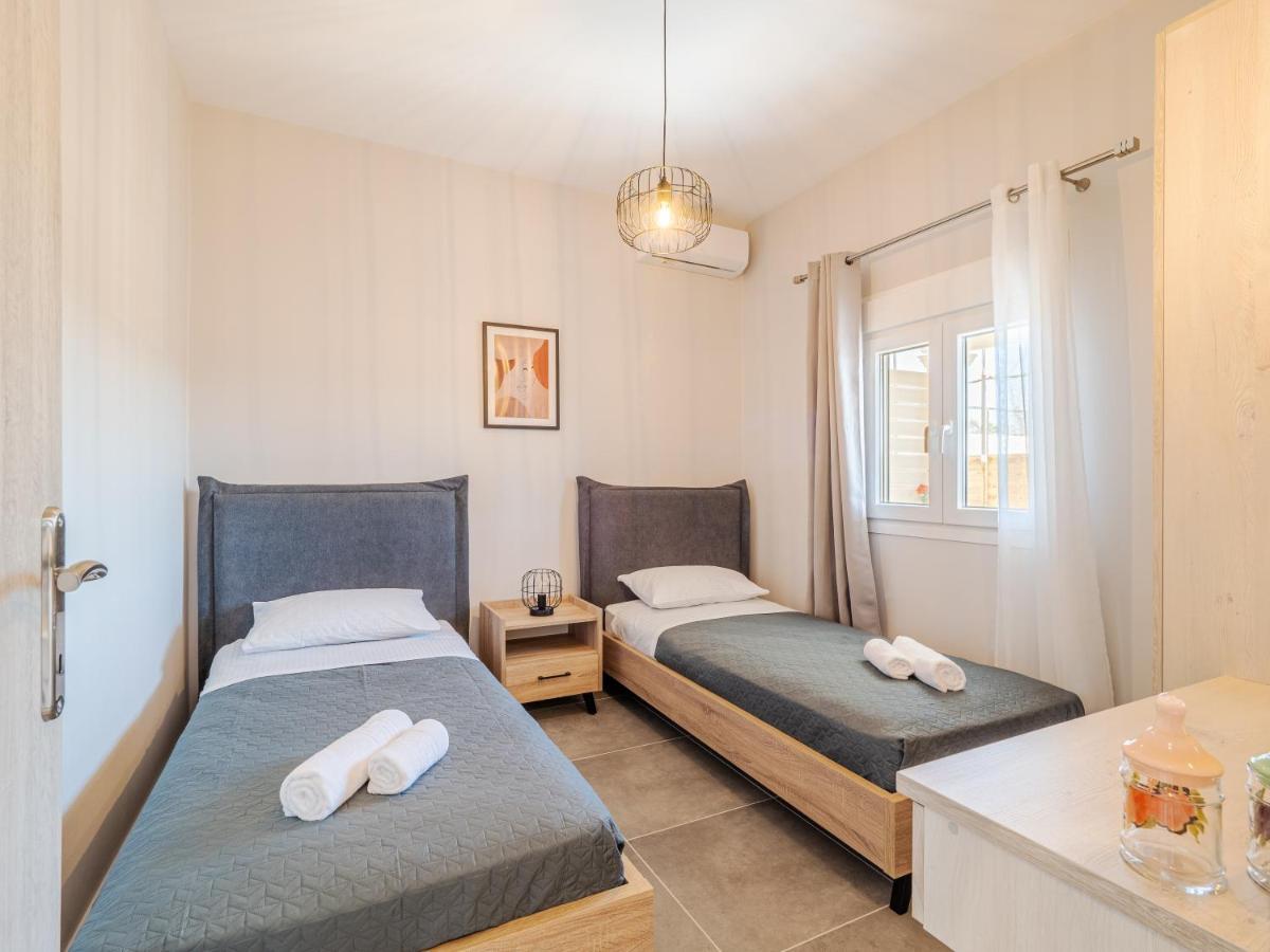 M&K - Maria'S Stylish Apartment Near Alykes Beach Corfu  외부 사진