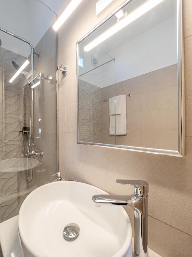 M&K - Maria'S Stylish Apartment Near Alykes Beach Corfu  외부 사진